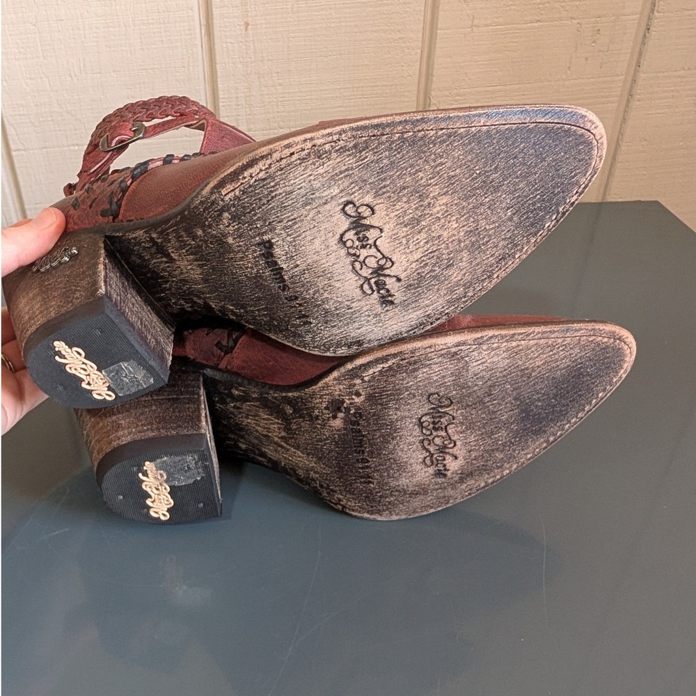 Miss Macie Red Leather Cutout Western Ankle Boots Size 9 Western Festival - Picture 12 of 14